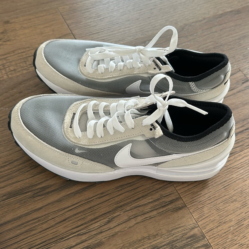 NWOT Nike Waffle One - Youth size 6.5 but fits womens’ 8.5 (EUR size 39)